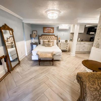 Queen Studio-Disability Access Park Place Inn and Cottages Promo Code