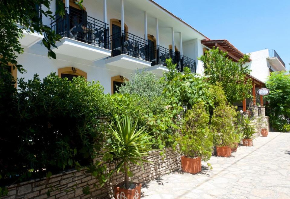 Hotel Pegasus Hotel, Exterior, Garden