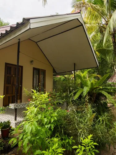 รูปภาพของThe Bananas Bungalows and Restaurant
