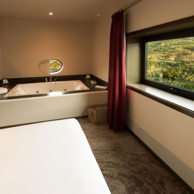 King Suite Douro Palace Hotel Resort & Spa Promo Code