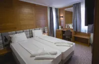 Prince Cyril Hotel