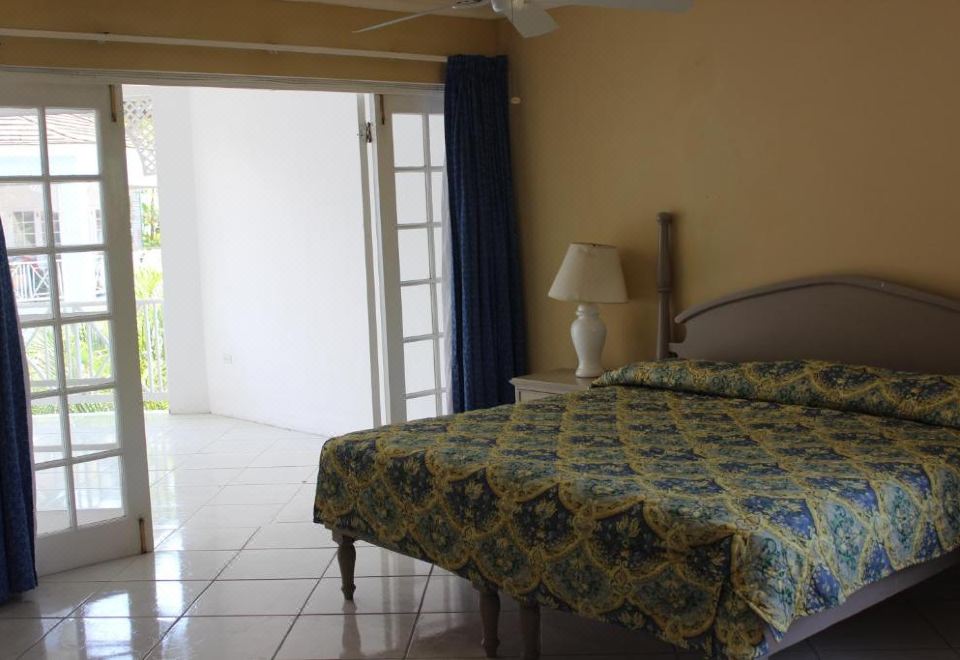 标准园景高级间