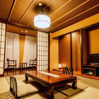 クアッドルーム 月岡温泉　源泉100％　24時間入浴可能　したしみの宿 東栄館 クーポン