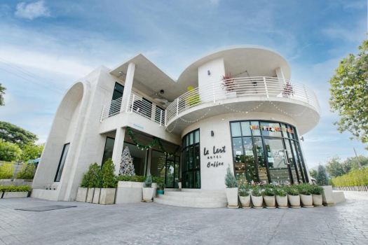 โรงแรมเลอเลิศ