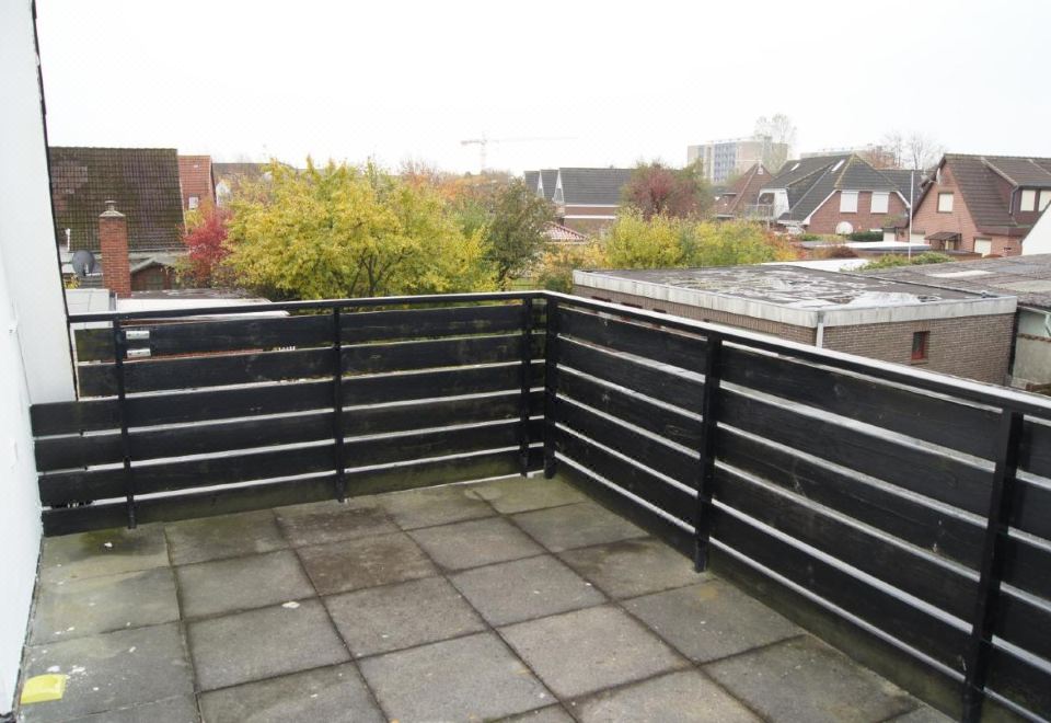 带阳台的两卧室公寓