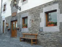 Hostal Musunzar Hotéis em 