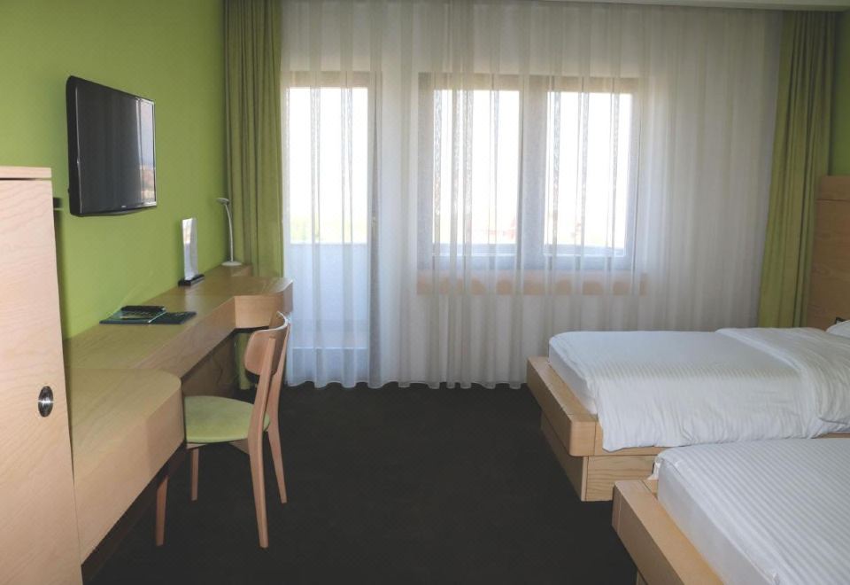 市景双床房-带阳台