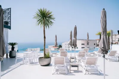 Padam Hotel & Spa Hotel di 