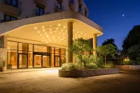 Canaan Hotel- Limited Edition by Fattal Hotel di 