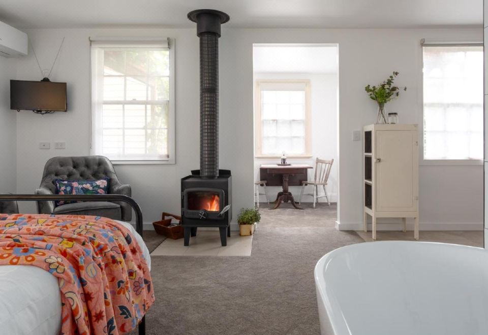 Alice's CottagesIronbark Studio Cottage