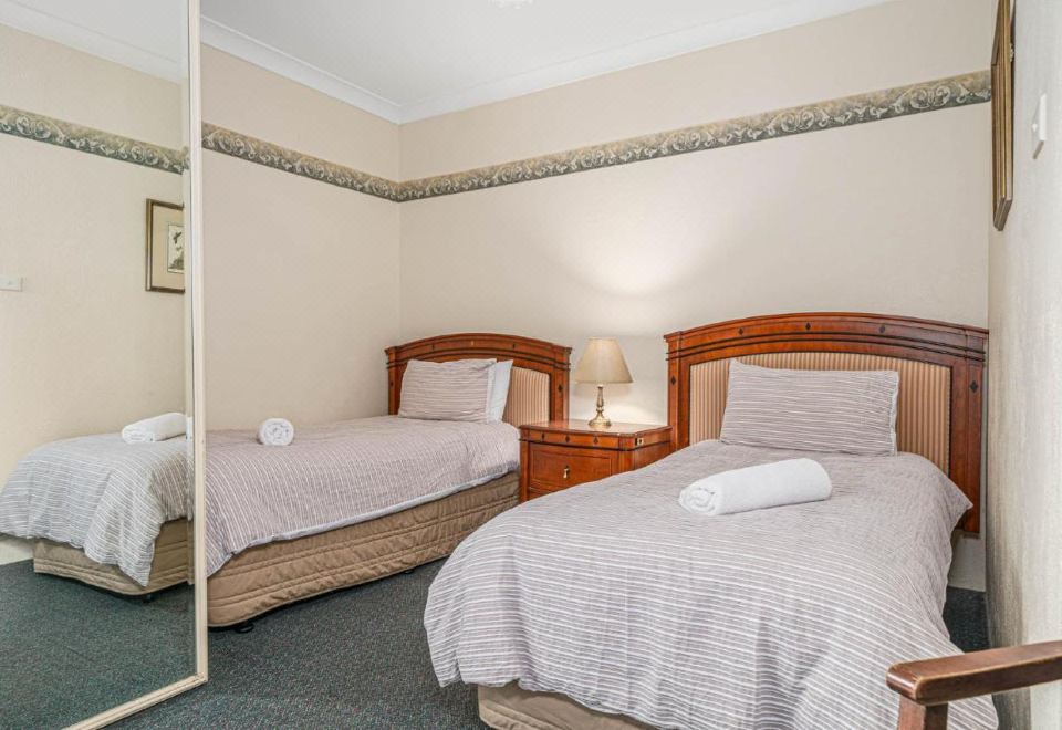 Cotswold GardensFamily Room