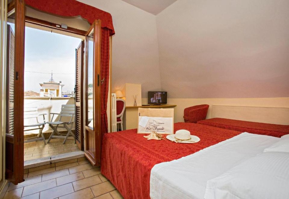 Hotel lo Squalo Double or Twin Room