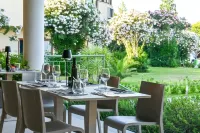 Csa Hotel - Park & Beach