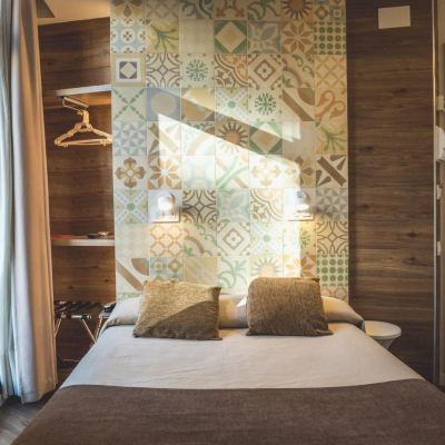 Double Room Hostal Marenostrum Promo Code
