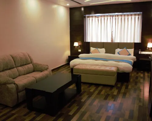 Hotel Tulip Pvt Ltd 틸로타마 호텔