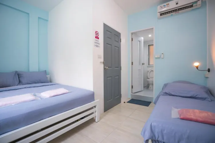 ห้องพื้นฐานสำหรับสามท่าน