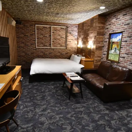 hotel dolphia