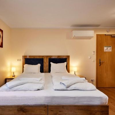 Standard Double Room Hotel Isha Promo Code