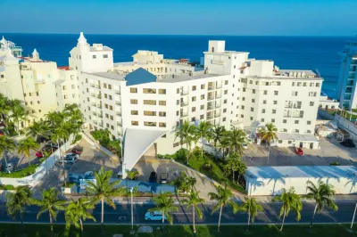 Cyan Cancun Resort & Spa Отели в г. 