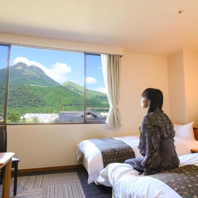 洋式雙床房 ■ 由布岳景觀 ■ 【無煙】 【山脈景觀】 湯布院秀峰館飯店優惠