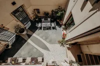 Kyanos Residence