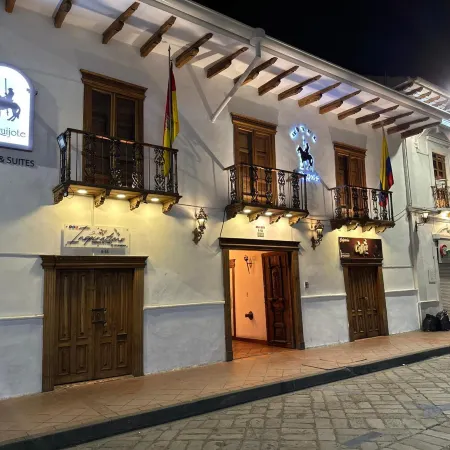 Suites & Hotel El Quijote