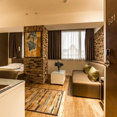 Superior Room-Non-Smoking Belgrade Inn Garni Hotel Promo Code