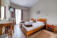 Hotel Delfini Patras