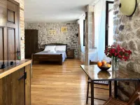 Una Apartments Hotéis em Kotor