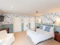 Mortons Manor Hotels in Wareham