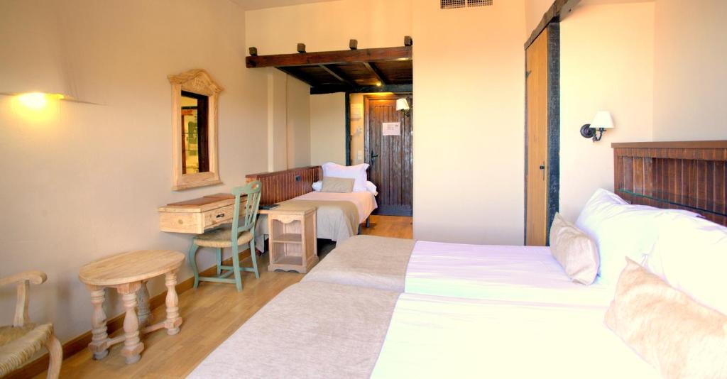 Hotel Kenia NevadaTriple room