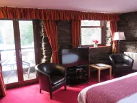 Whitewater Hotel & Spa