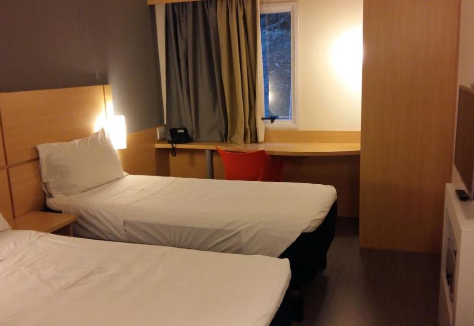 Ibis Juiz de ForaStandard Apartment-2 Single Beds