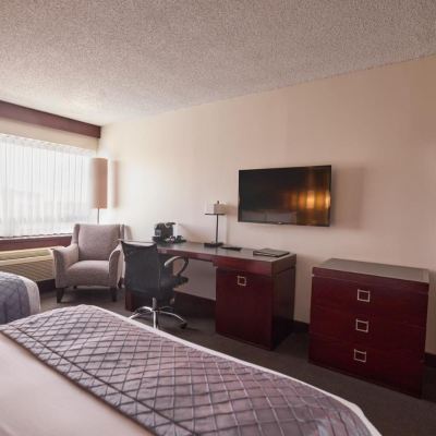 Deluxe Two Queen Room Hotel Ruby Foo's Promo Code