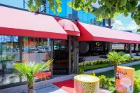 Brand Business Hotel Hotels in 