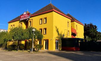 Hotel du Triangle - Housity