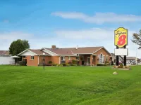 Super 8 by Wyndham Port Elgin Hotels in Bruce County