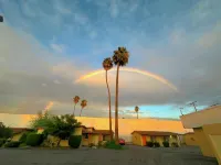 Royal Inn and Suites