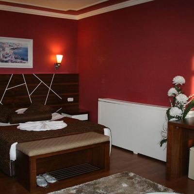 Standard Room with Pool View Non smoking Nysa Hotel Promo Code
