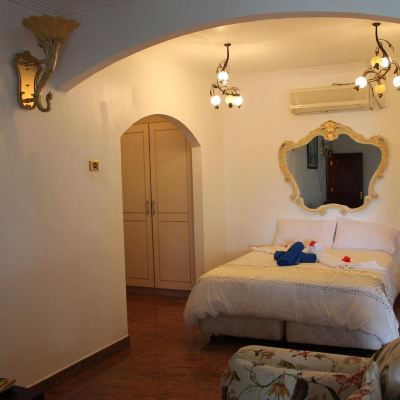 Penthouse Suite Le Bonheur Villa Promo Code
