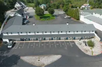Colonial Motel