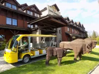 Hotel Żubrówka Spa & Wellness のホテル