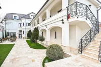 Grant Boutique Hotel Отели в г. 