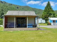 Picton's Waikawa Bay Holiday Park โรงแรมใน