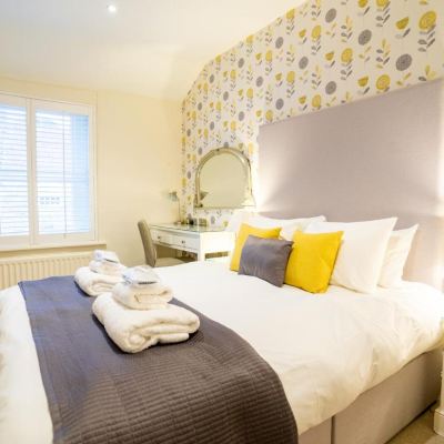 King Room The Bear & Swan Promo Code