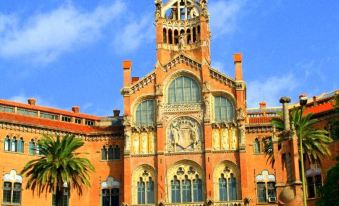 Enjoybcn Gaudi Apartments - Housity