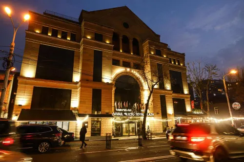 Royal Plaza by Stellar Hotels, Yerevan