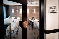 Morosani Fiftyone - the Room Only Hotel