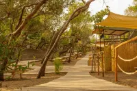 Csa Hotel - Park & Beach