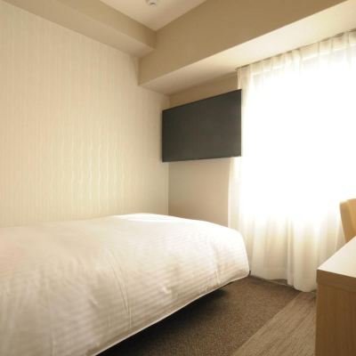 エコノミーダブルルーム(禁煙) ＡＢホテル田原 クーポン